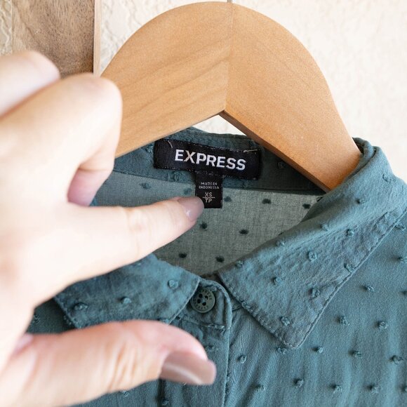 Express Oversized XS Swiss Dot Blue Green Tie Shoulder ButtonUp Short Sleeve Top - Picture 3 of 8